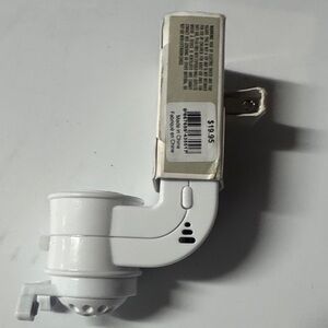 Bath & Body Works White Wall Plug-In